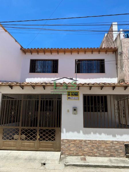 Casa disponible para Ambos en Ocaña Villas De Anton Foto numero 1