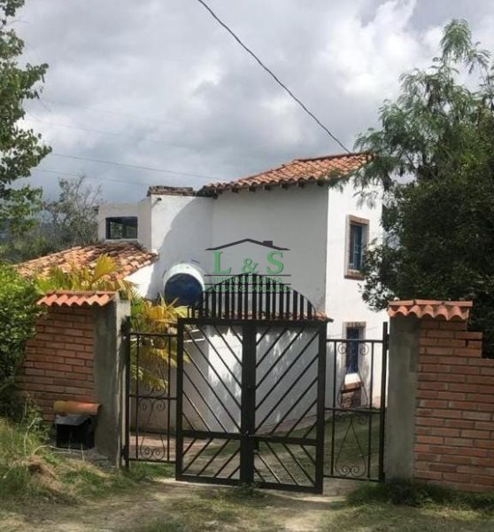 Casa-Finca disponible para Venta en Ocaña La Ermita Foto numero 1